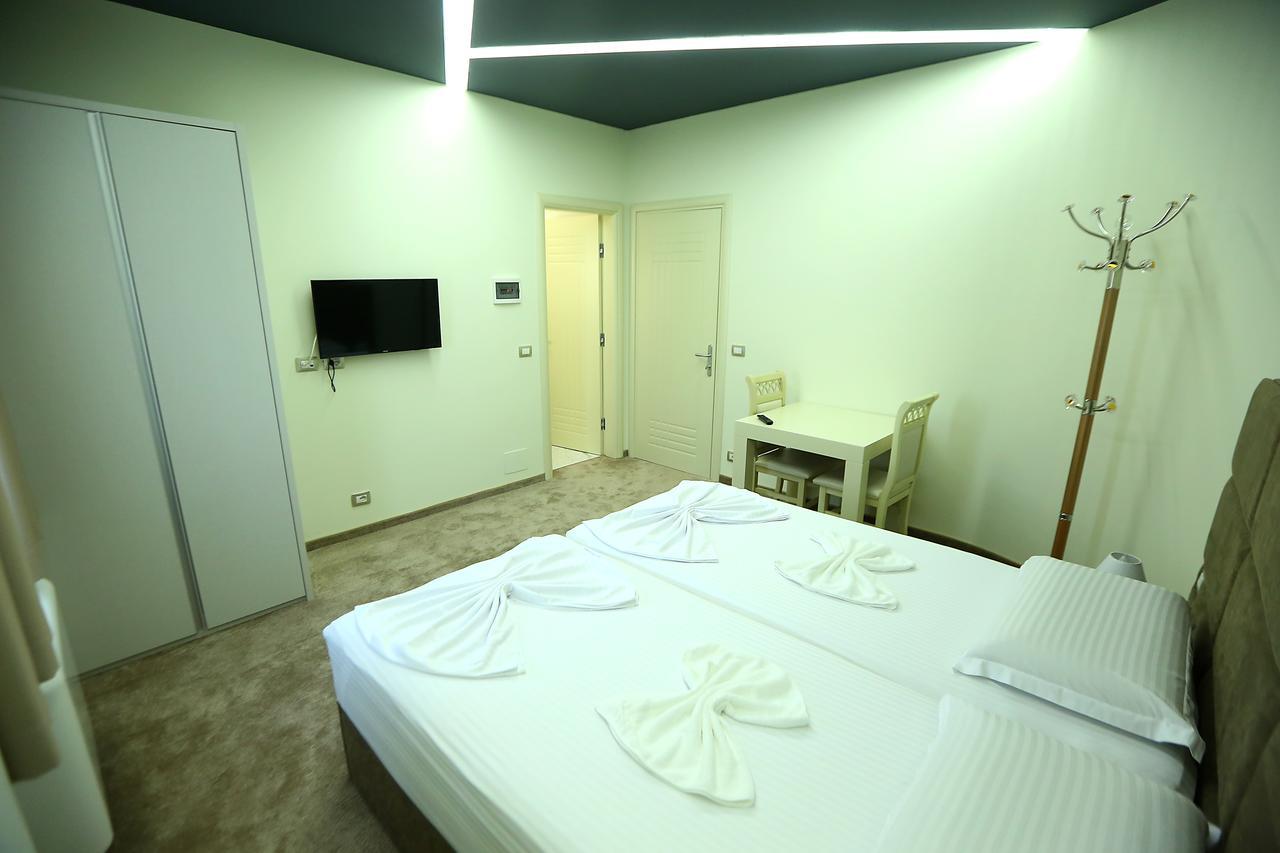 Hotel Vllaznia Shkoder Exterior photo