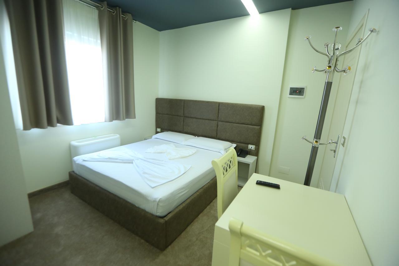 Hotel Vllaznia Shkoder Exterior photo