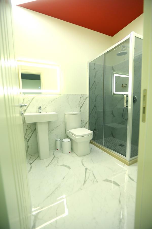Hotel Vllaznia Shkoder Exterior photo