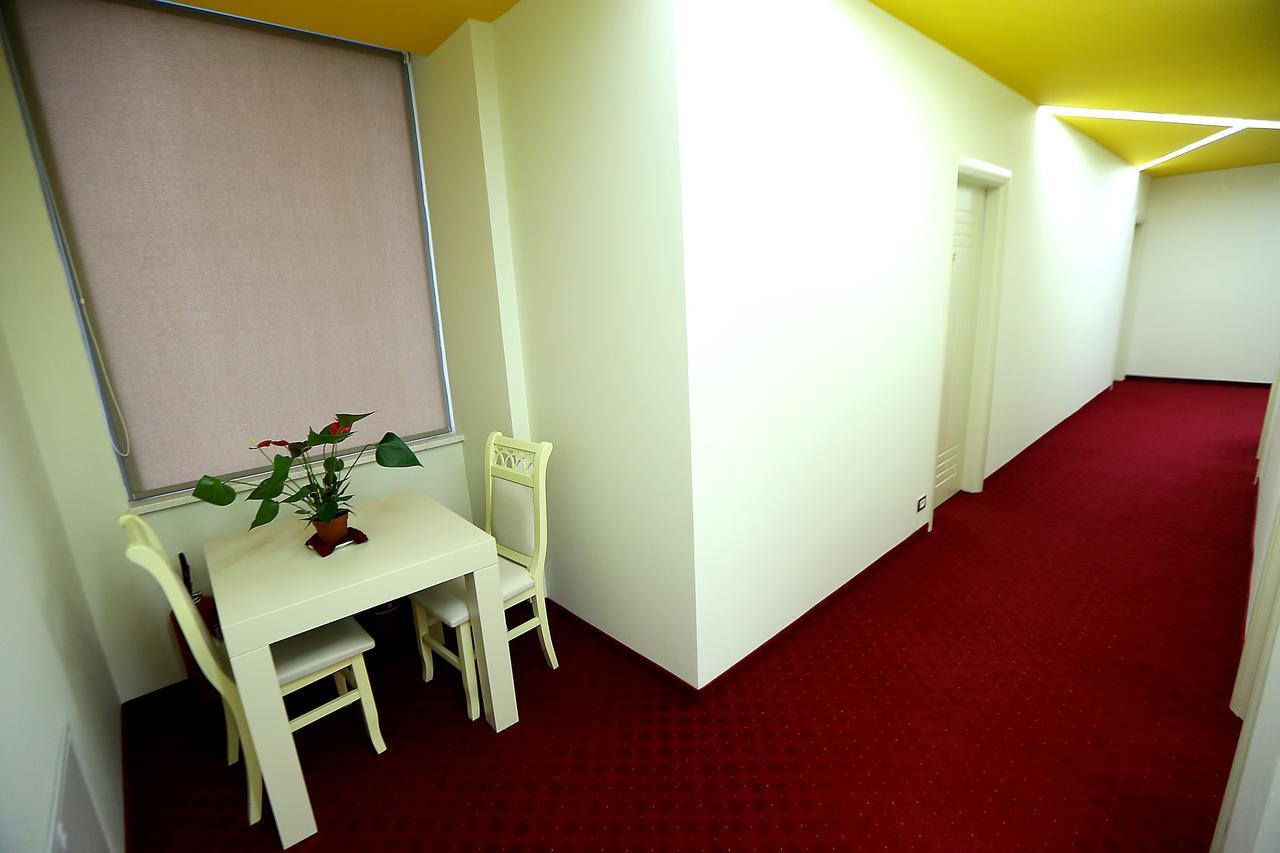 Hotel Vllaznia Shkoder Exterior photo