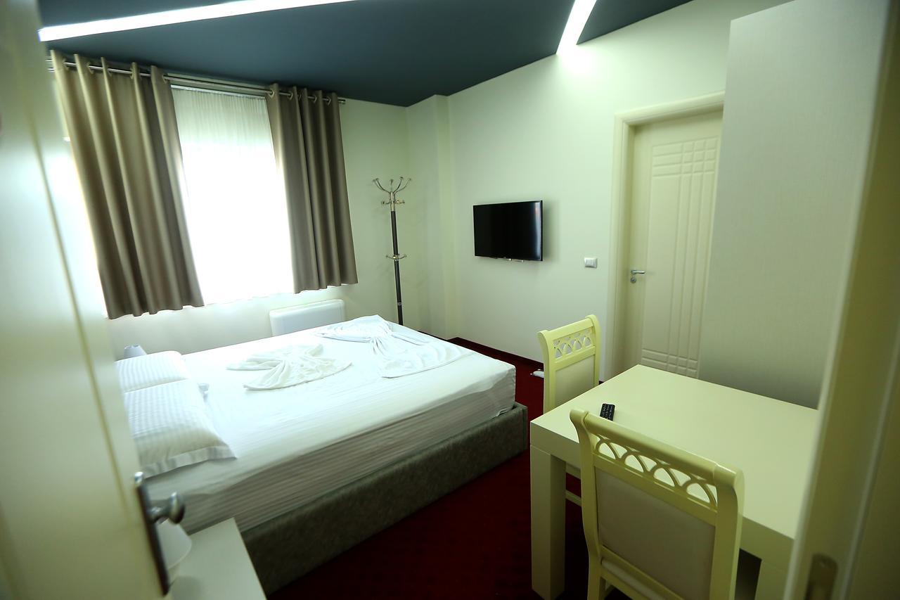Hotel Vllaznia Shkoder Exterior photo