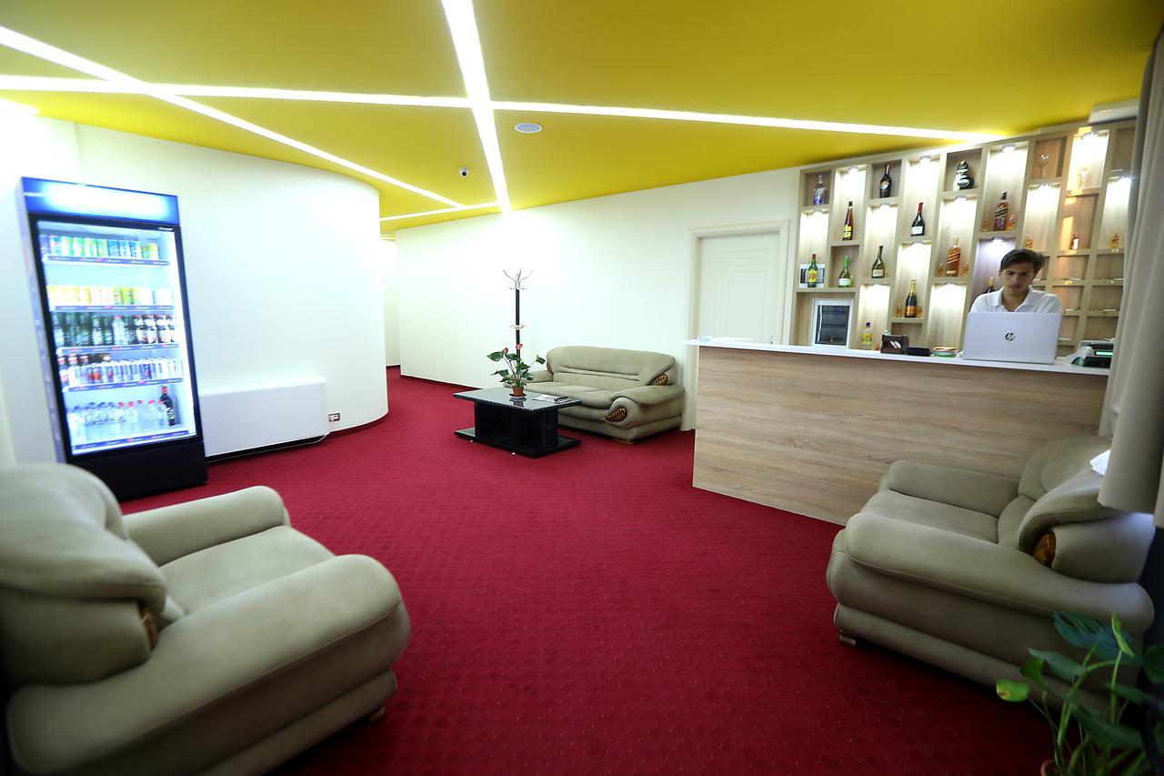Hotel Vllaznia Shkoder Exterior photo